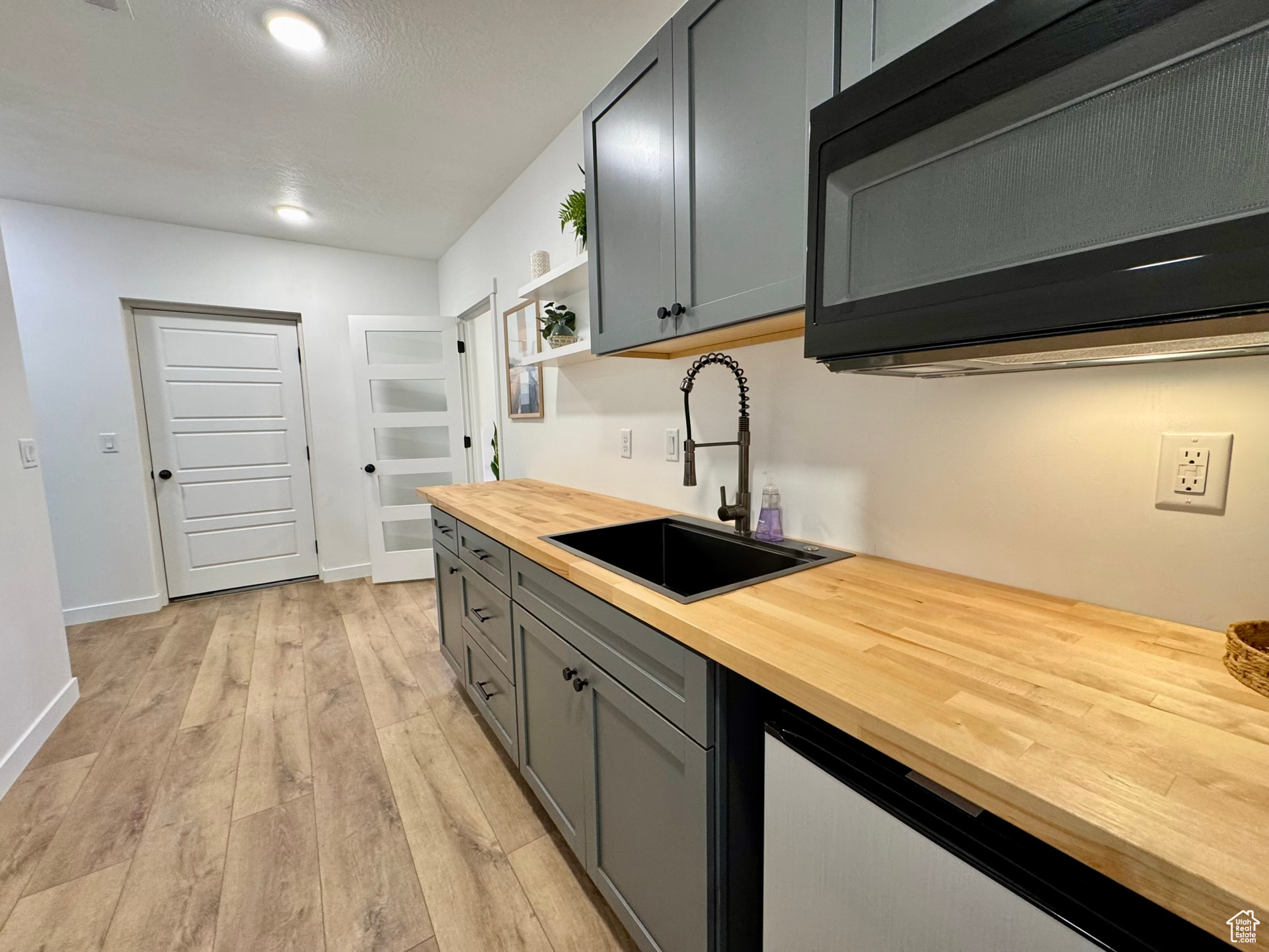 DAHLIA ESTATES PH 1 - Residential
