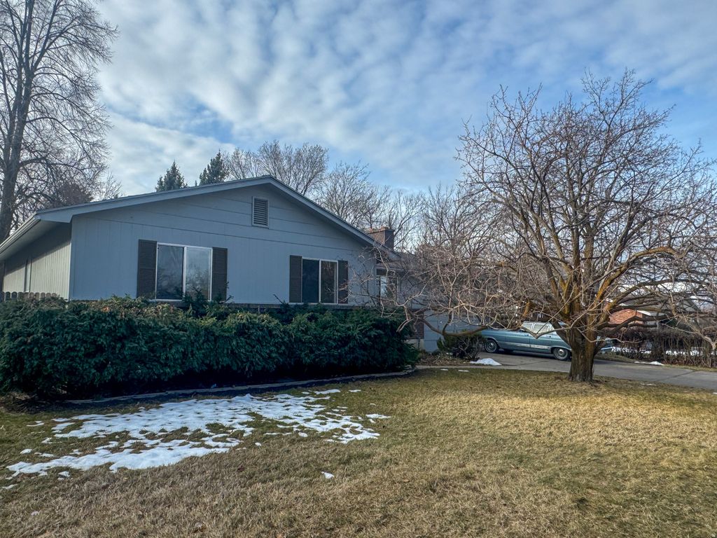 Photo of 1164 E MOUNTIAN RD N, Logan, UT 84321 (MLS # 2139330)