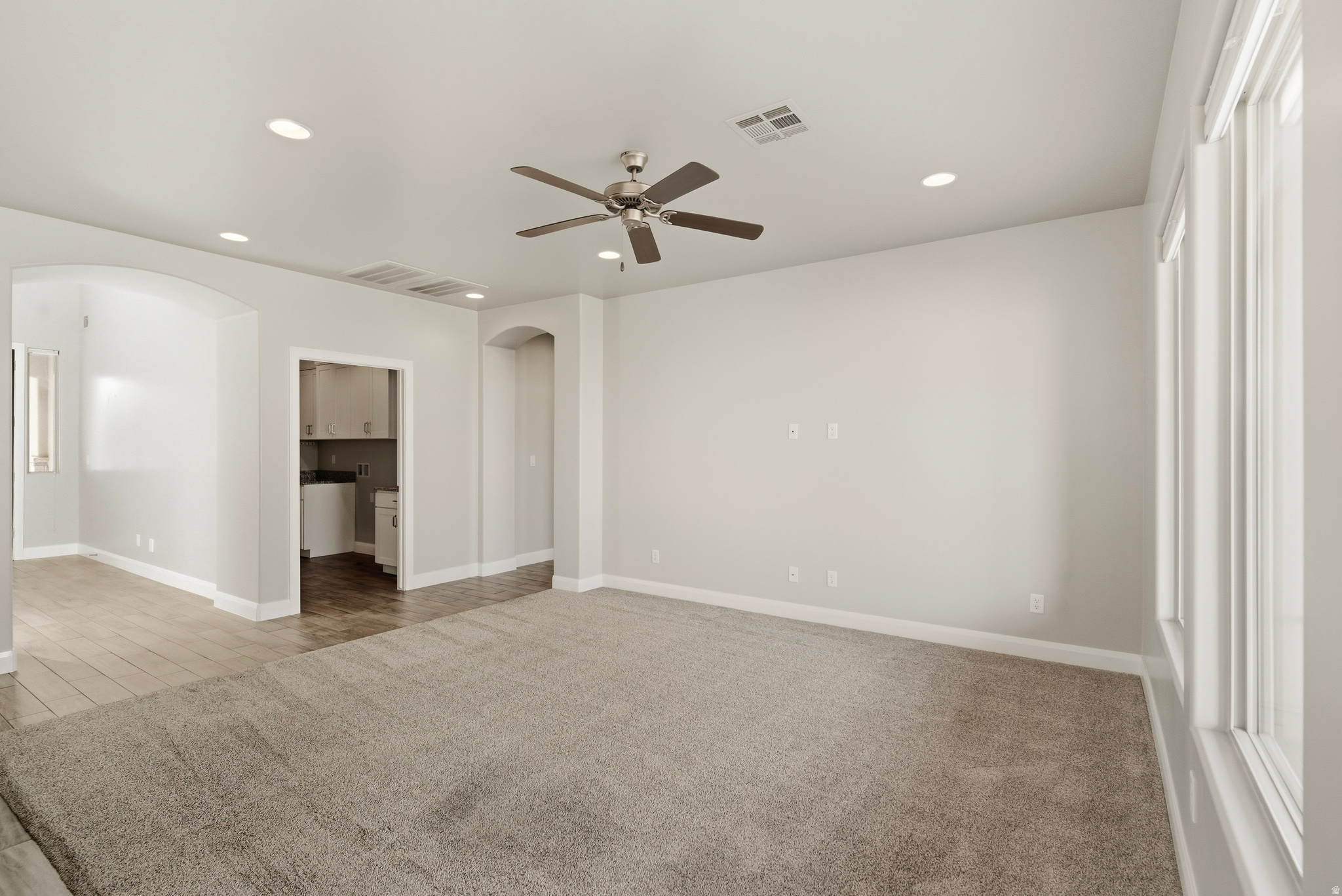 ASPEN ESTATES PH 6 - Residential