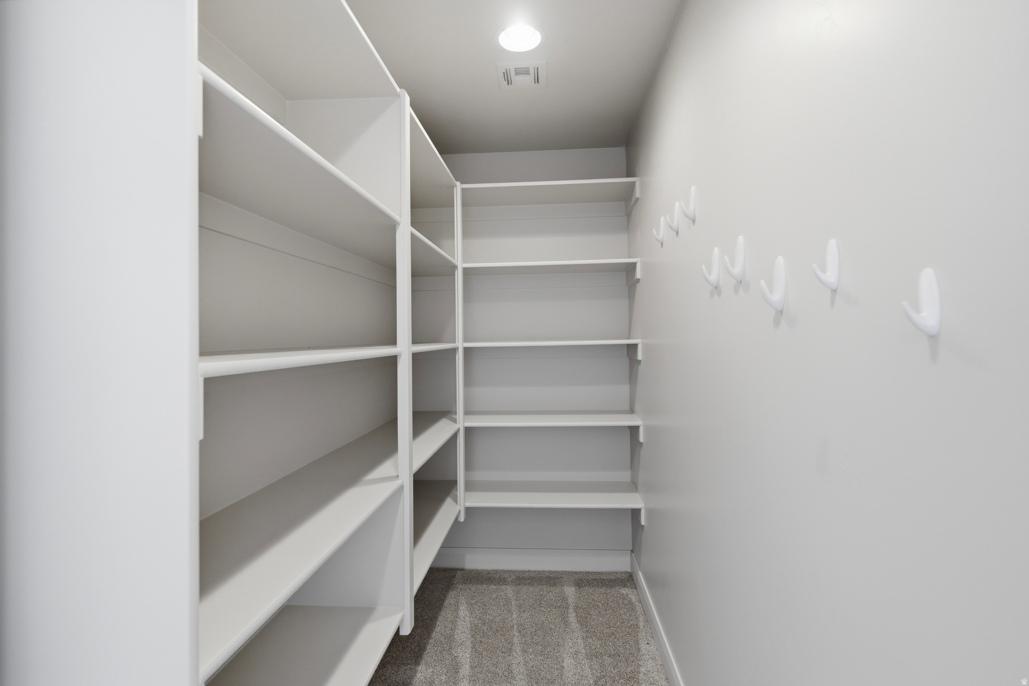 ASPEN ESTATES PH 6 - Residential