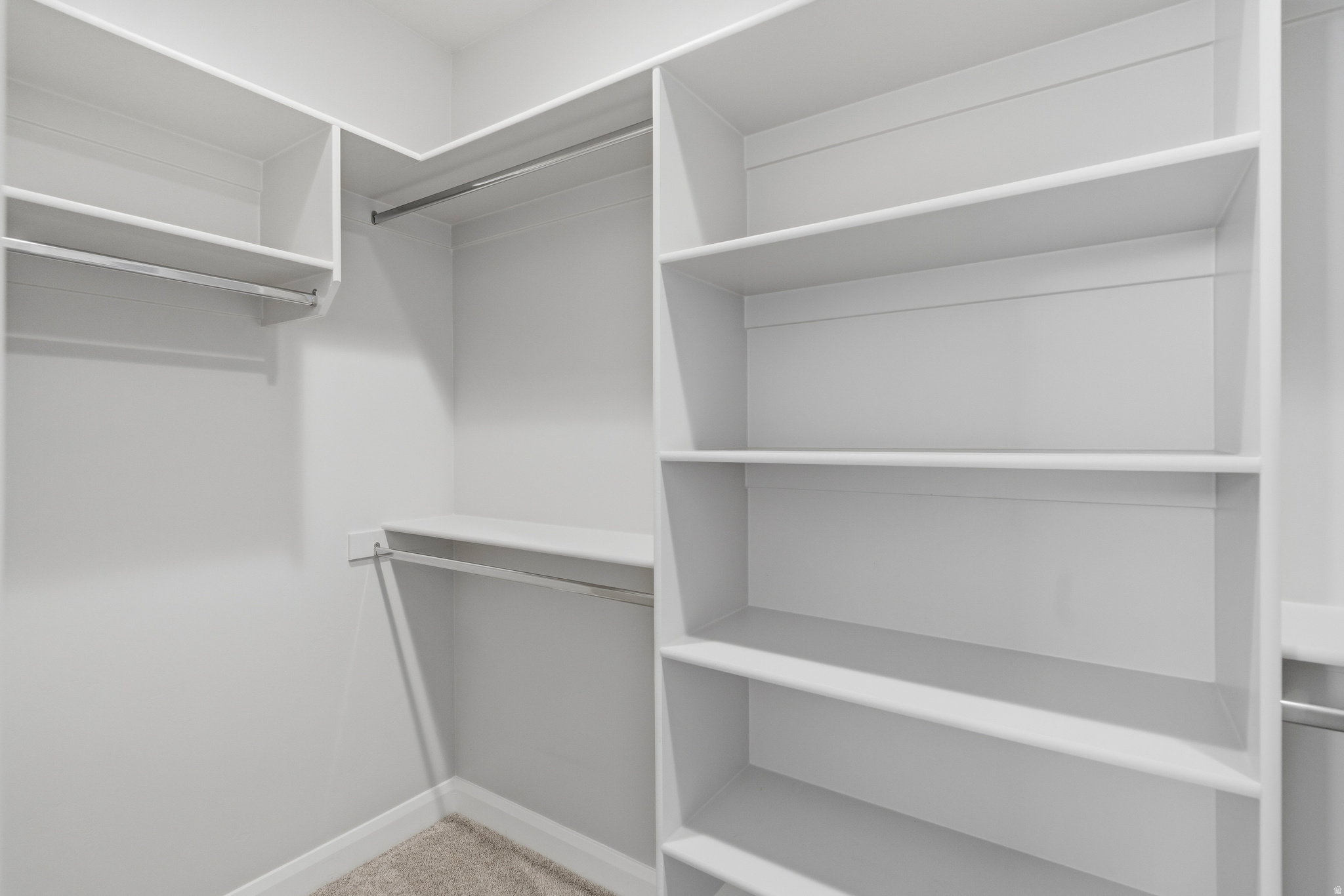 ASPEN ESTATES PH 6 - Residential