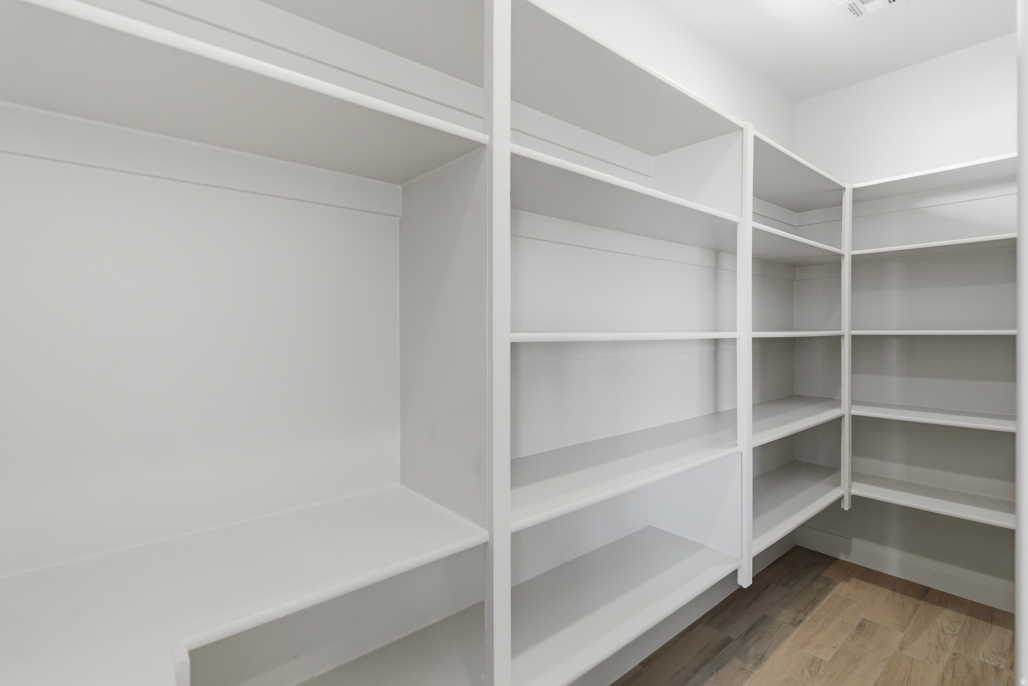 ASPEN ESTATES PH 6 - Residential