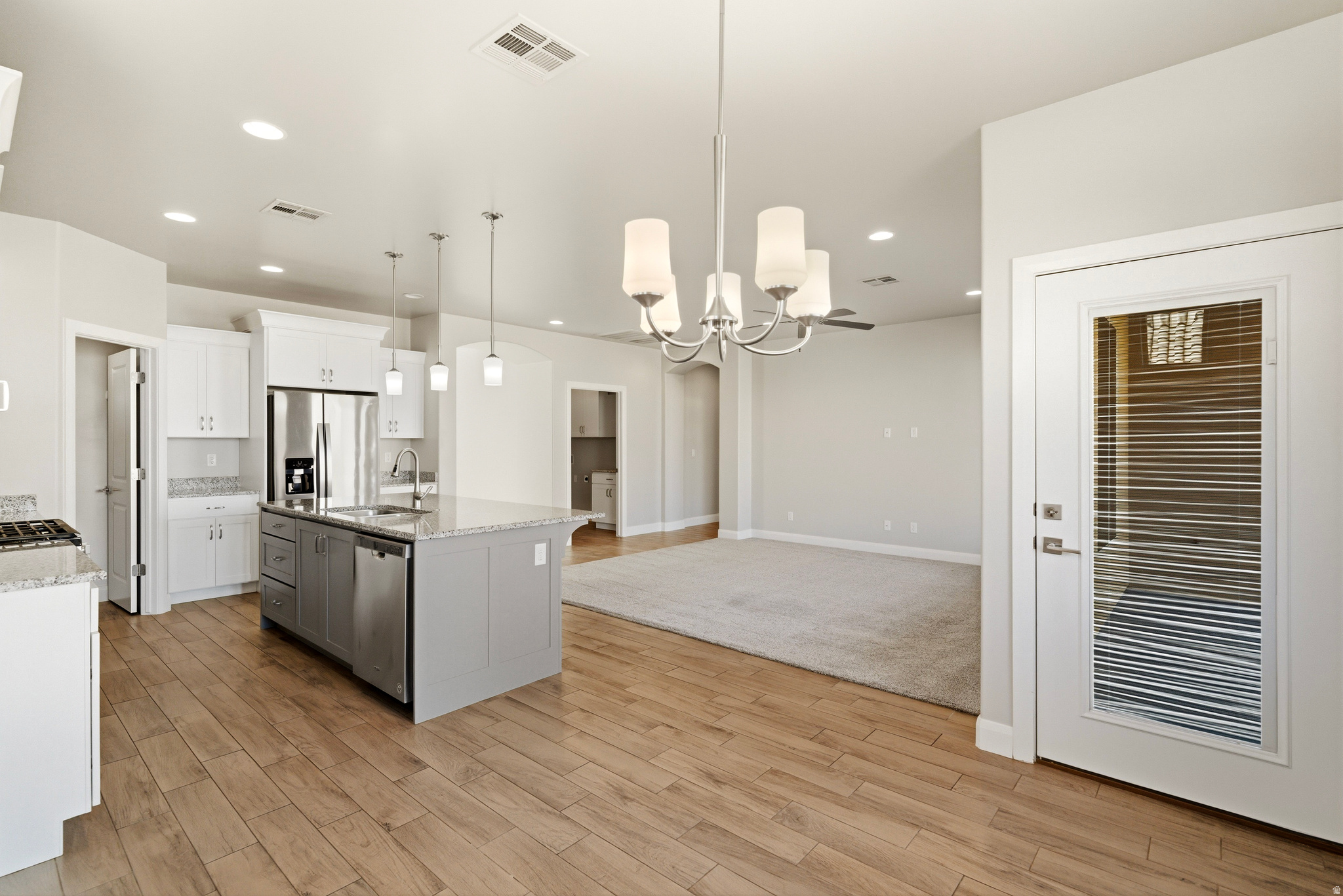 ASPEN ESTATES PH 6 - Residential