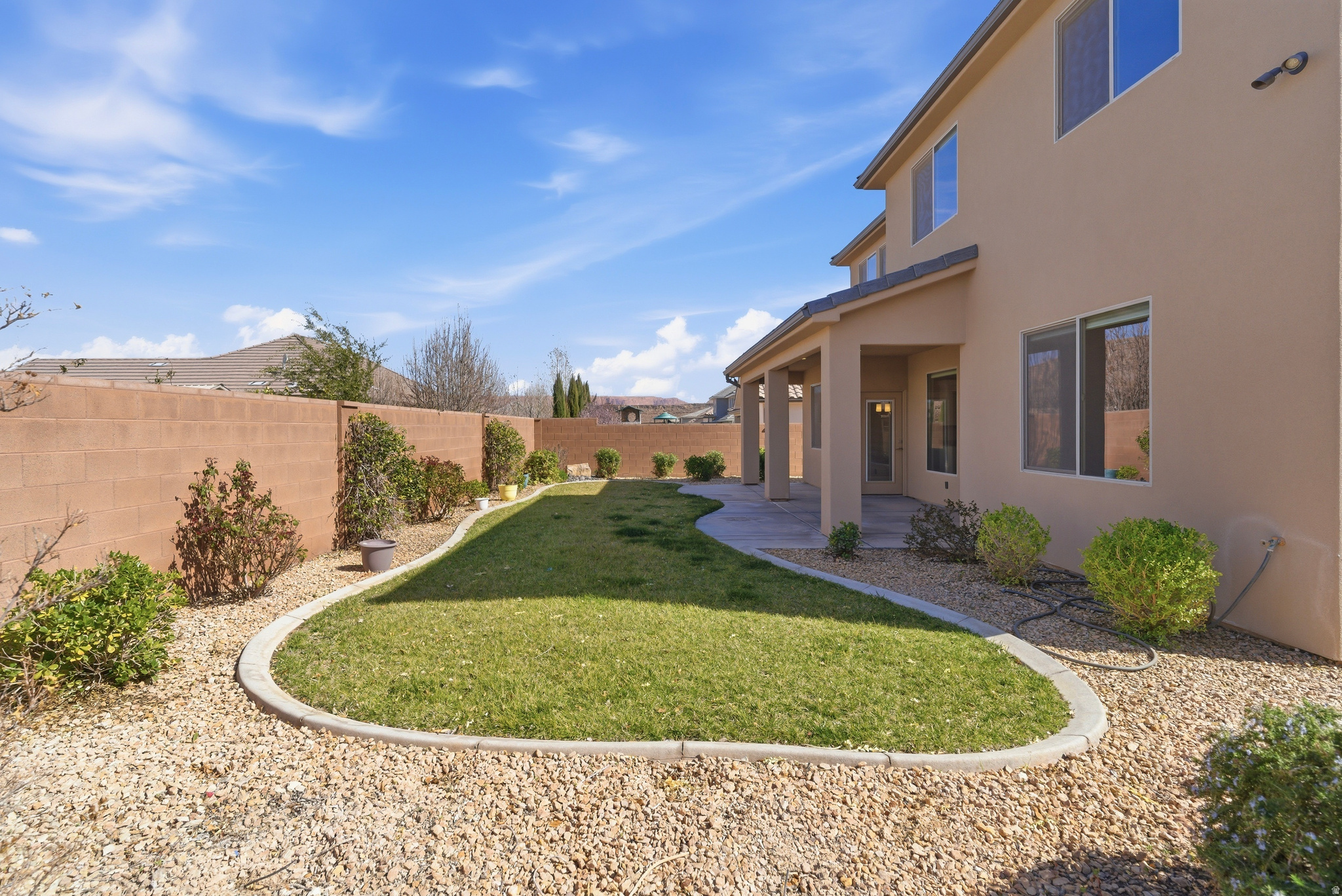 ASPEN ESTATES PH 6 - Residential