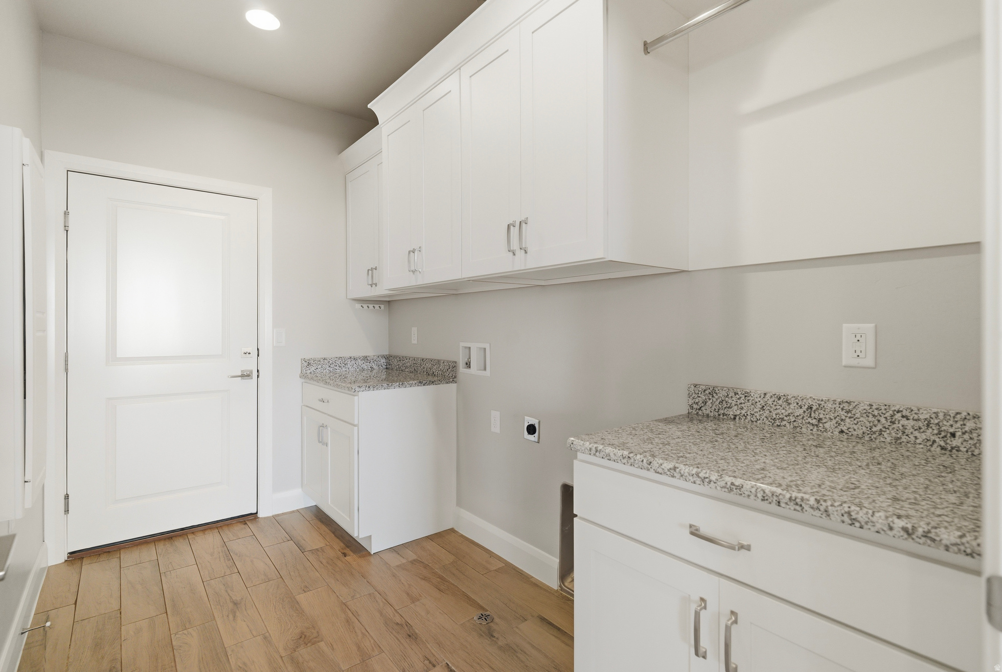 ASPEN ESTATES PH 6 - Residential