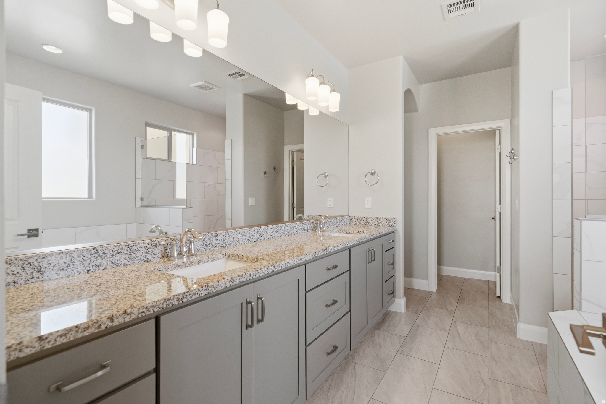 ASPEN ESTATES PH 6 - Residential