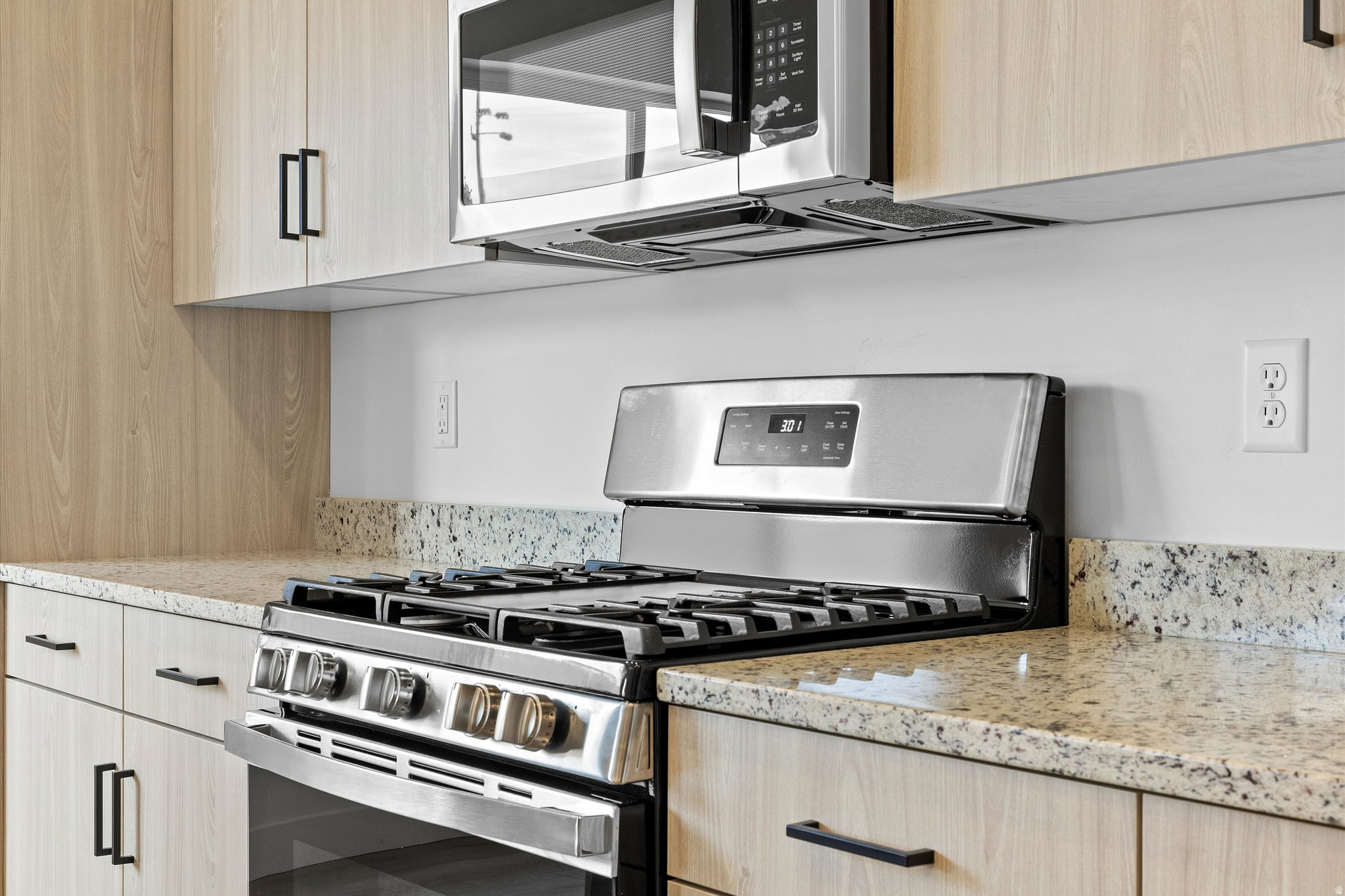 GAGE CANYON - Residential