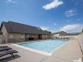 LOGAN LANDING TOWNHO - Residential