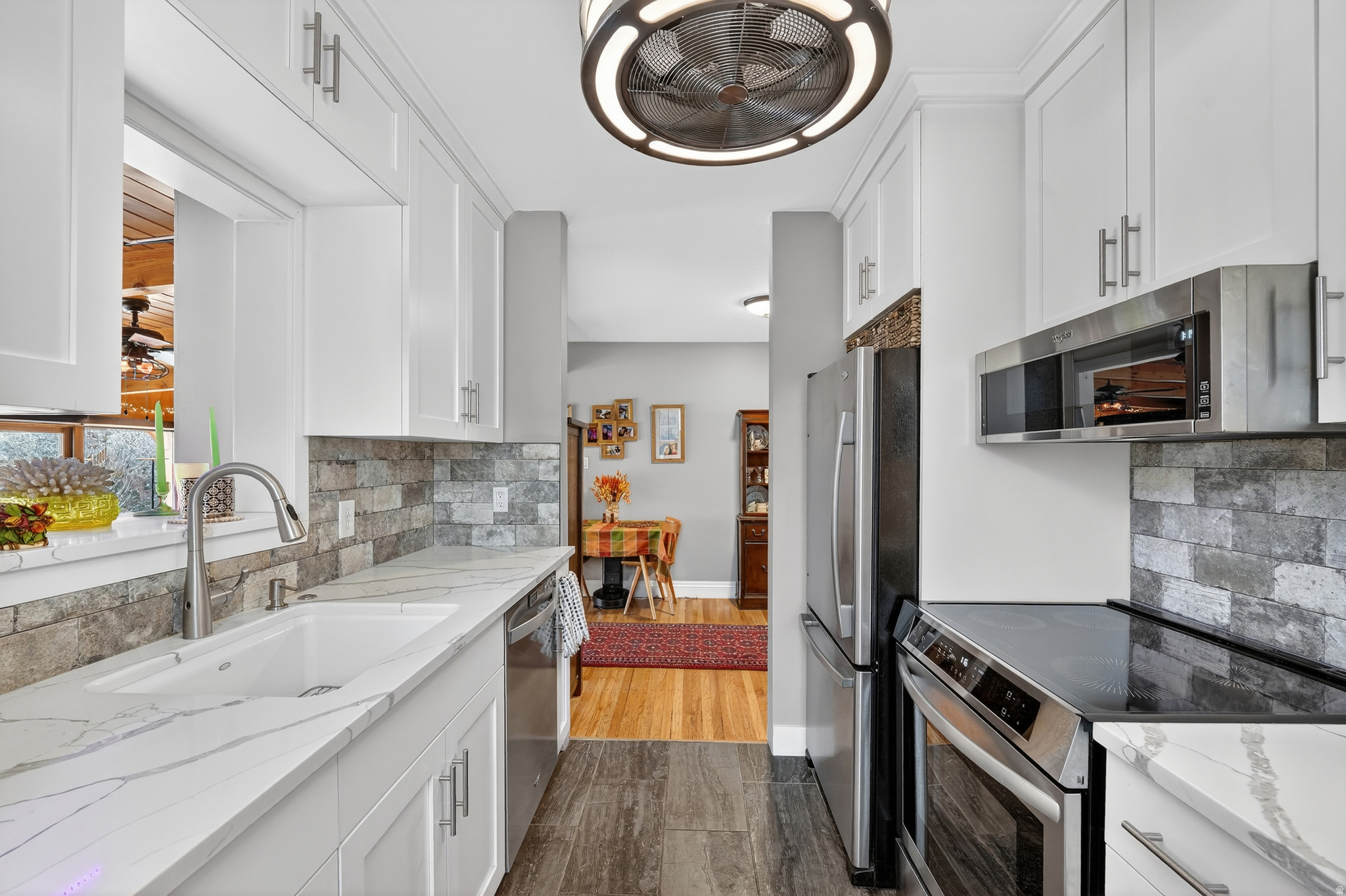 MOUNTAIR ACRES - Residential