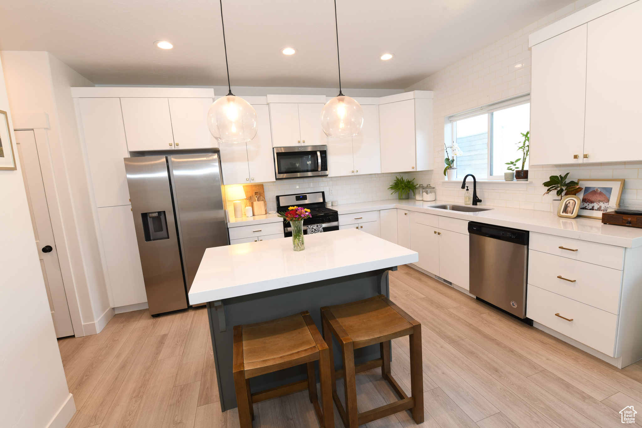 WINDSOR AT WATERS EDGE - Residential