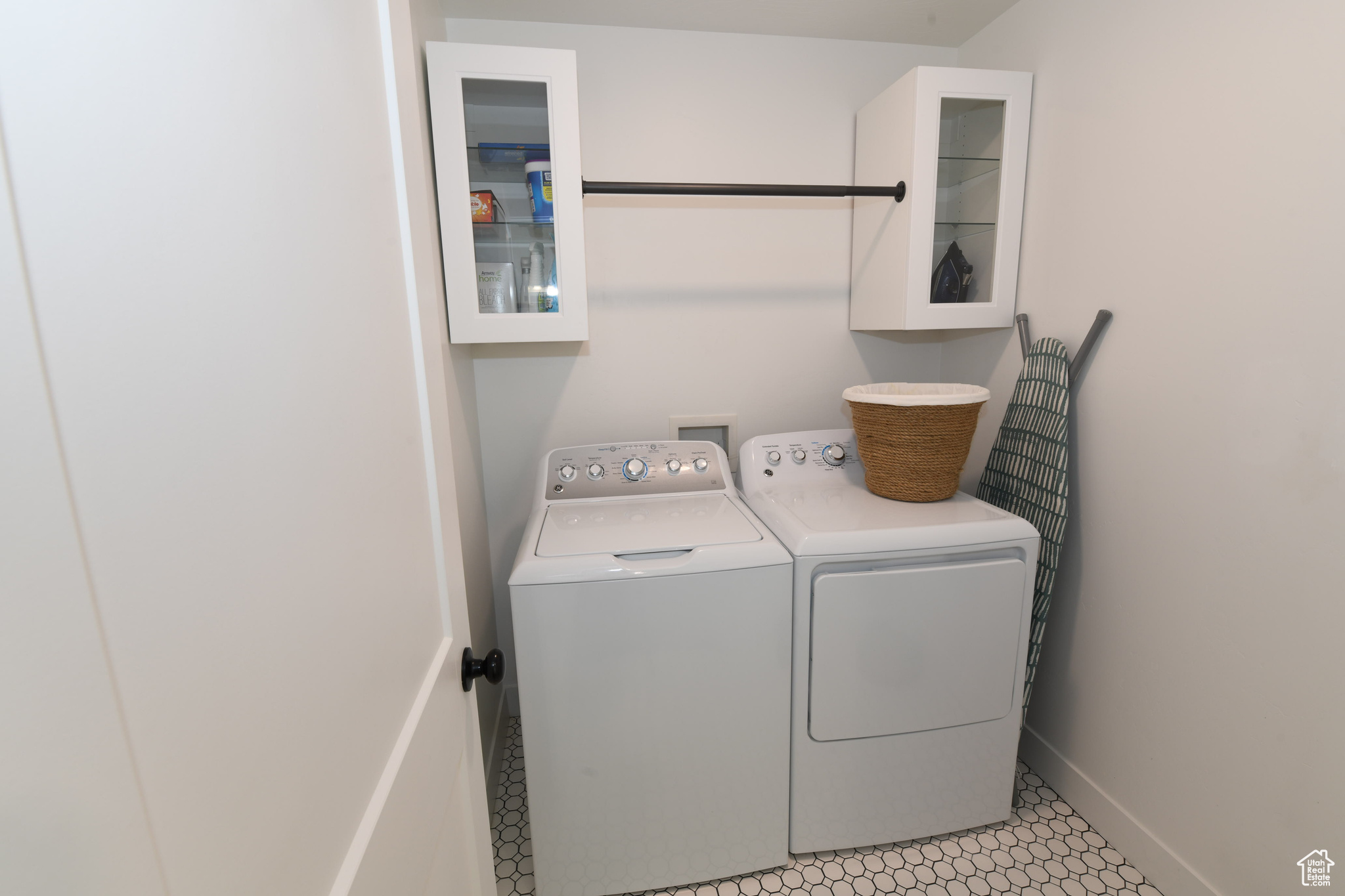 WINDSOR AT WATERS EDGE - Residential