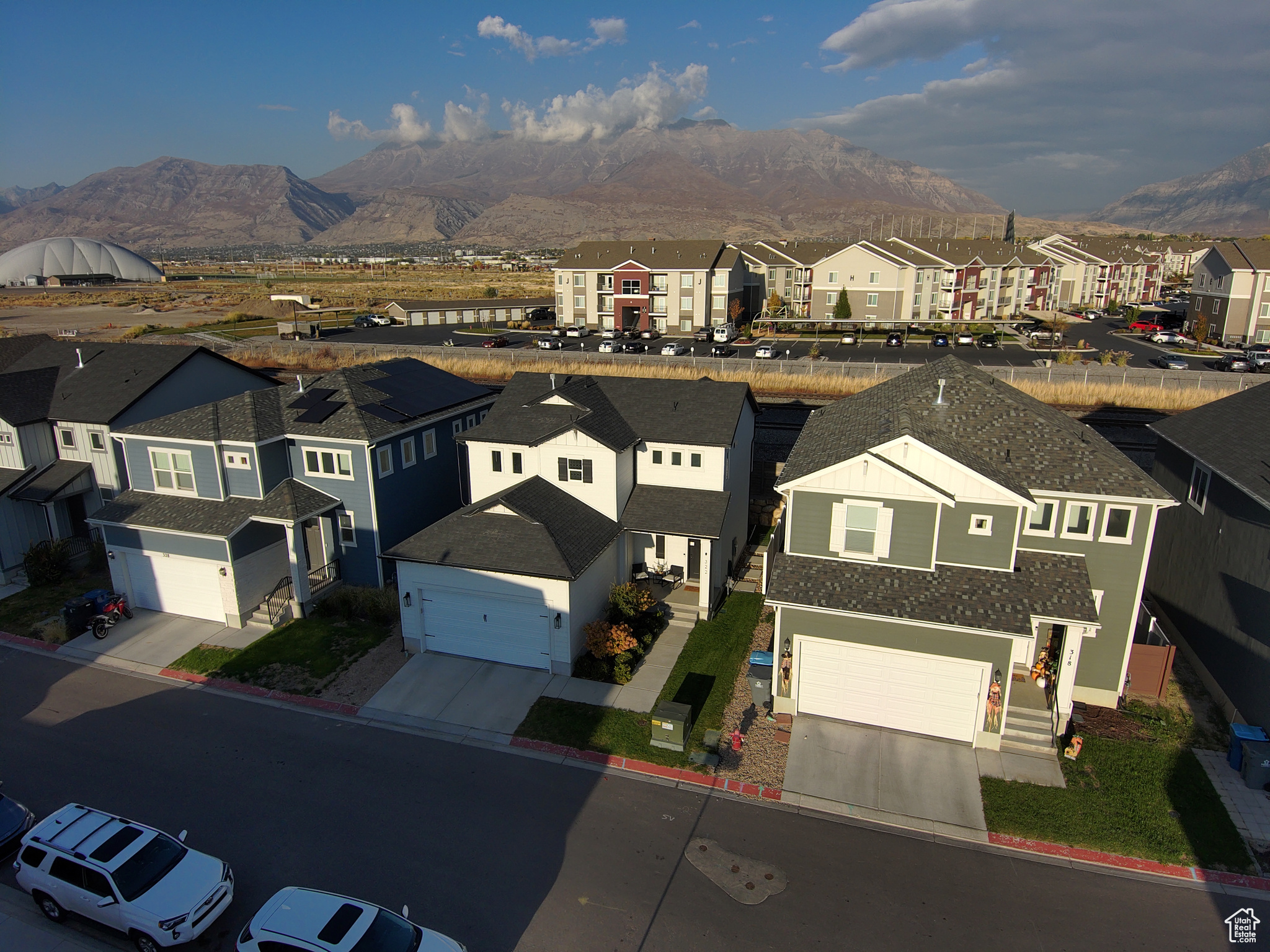 WINDSOR AT WATERS EDGE - Residential