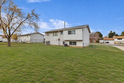 Tiny photo for 1118 N 575 W, Clinton, UT 84015 (MLS # 2175634)