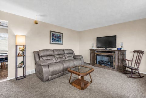 Tiny photo for 1118 N 575 W, Clinton, UT 84015 (MLS # 2175634)