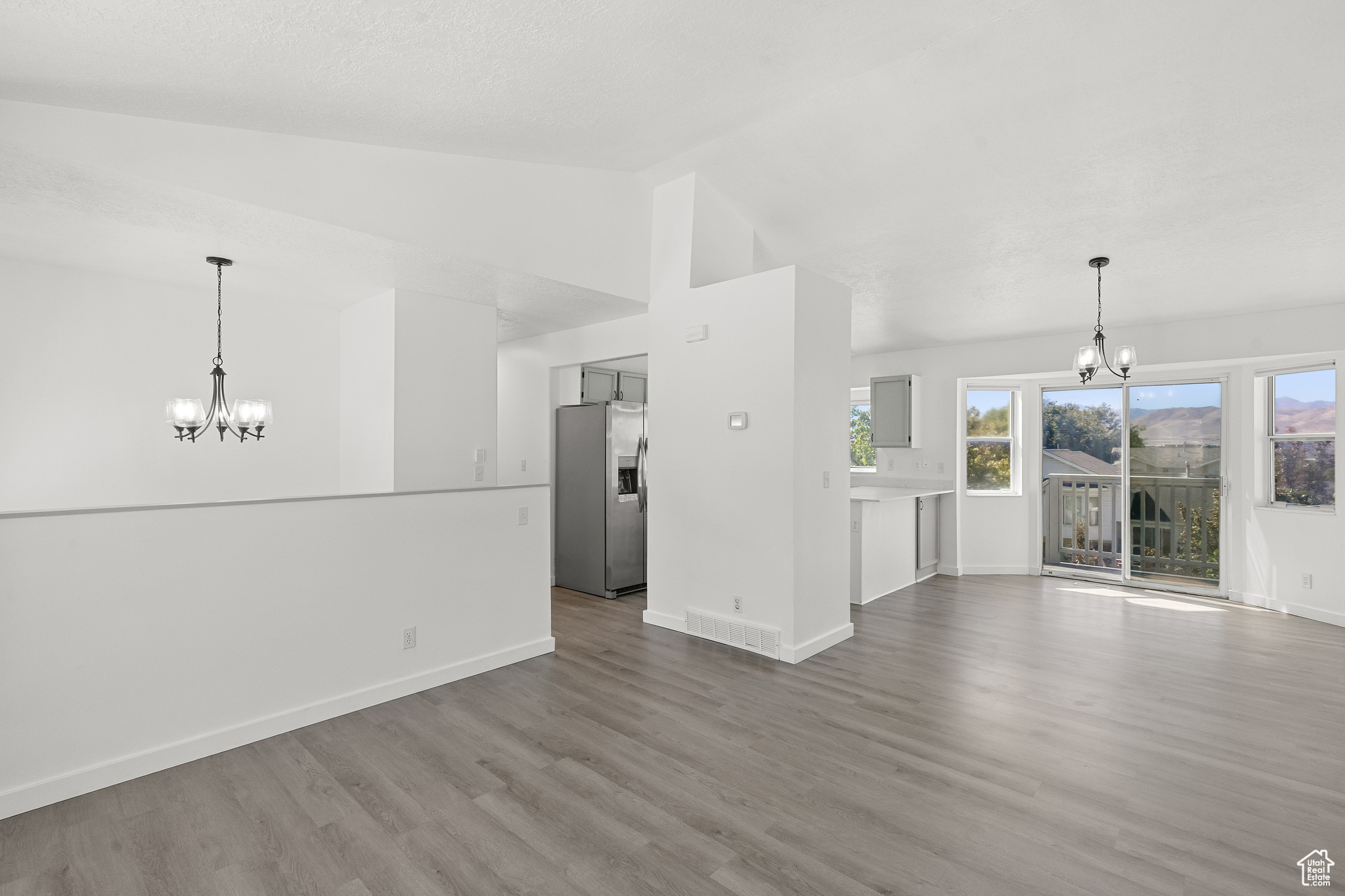 SUNSET ESTATES - Residential