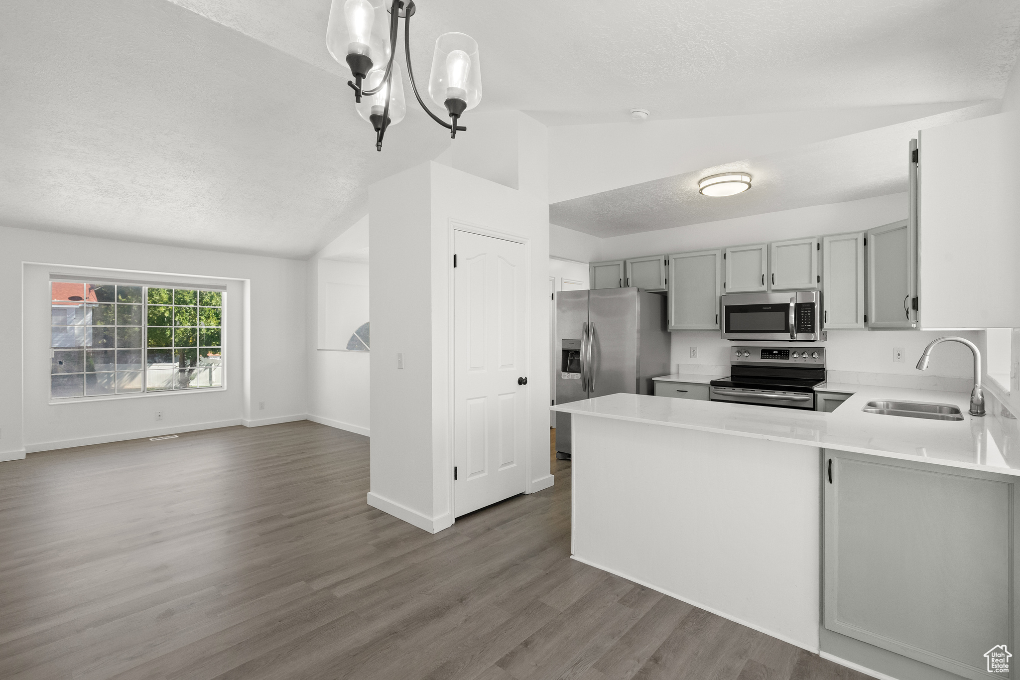 SUNSET ESTATES - Residential