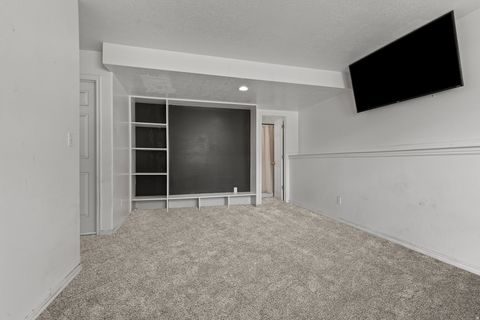 Tiny photo for 1873 N 25 E, Layton, UT 84041 (MLS # 2173854)
