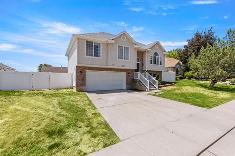 Tiny photo for 1873 N 25 E, Layton, UT 84041 (MLS # 2173854)