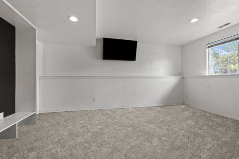 Tiny photo for 1873 N 25 E, Layton, UT 84041 (MLS # 2173854)