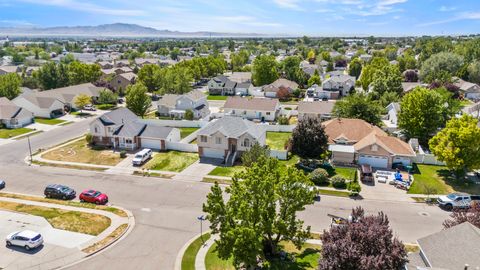 Tiny photo for 1873 N 25 E, Layton, UT 84041 (MLS # 2173854)