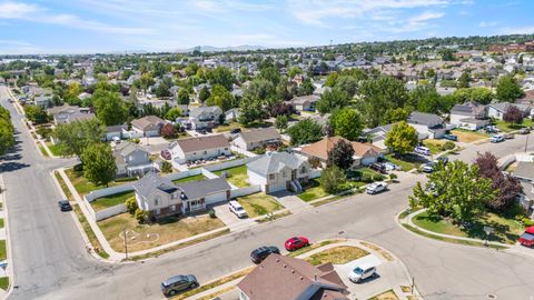 Tiny photo for 1873 N 25 E, Layton, UT 84041 (MLS # 2173854)