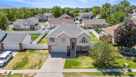 Tiny photo for 1873 N 25 E, Layton, UT 84041 (MLS # 2173854)
