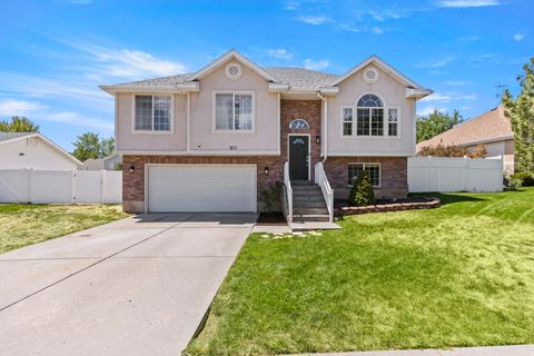 Tiny photo for 1873 N 25 E, Layton, UT 84041 (MLS # 2173854)