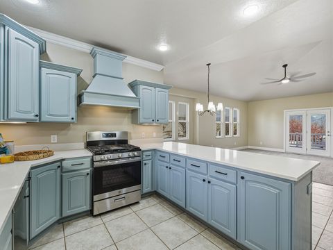 Tiny photo for 11541 S HARVEST CREST WAY W, South Jordan, UT 84095 (MLS # 2127313)