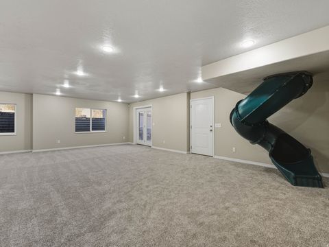 Tiny photo for 11541 S HARVEST CREST WAY W, South Jordan, UT 84095 (MLS # 2127313)