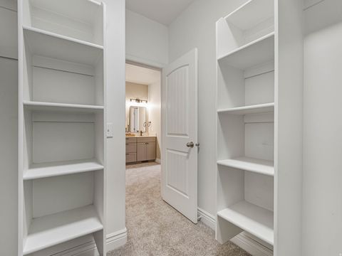 Tiny photo for 11541 S HARVEST CREST WAY W, South Jordan, UT 84095 (MLS # 2127313)