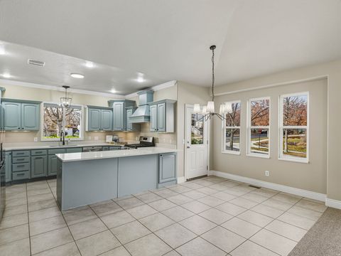 Tiny photo for 11541 S HARVEST CREST WAY W, South Jordan, UT 84095 (MLS # 2127313)