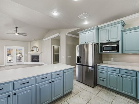 Tiny photo for 11541 S HARVEST CREST WAY W, South Jordan, UT 84095 (MLS # 2127313)
