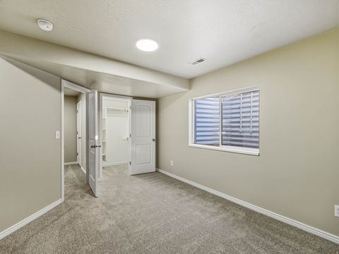 Tiny photo for 11541 S HARVEST CREST WAY W, South Jordan, UT 84095 (MLS # 2127313)