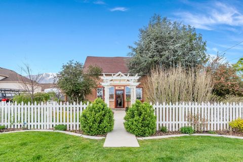 Photo of 60 E 100 N, Salem, UT 84653 (MLS # 2151451)