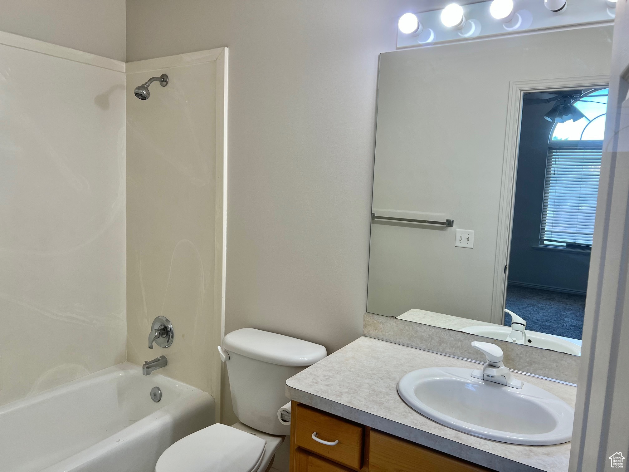 RESIDENCES AT HOLMES CREEK - Residential