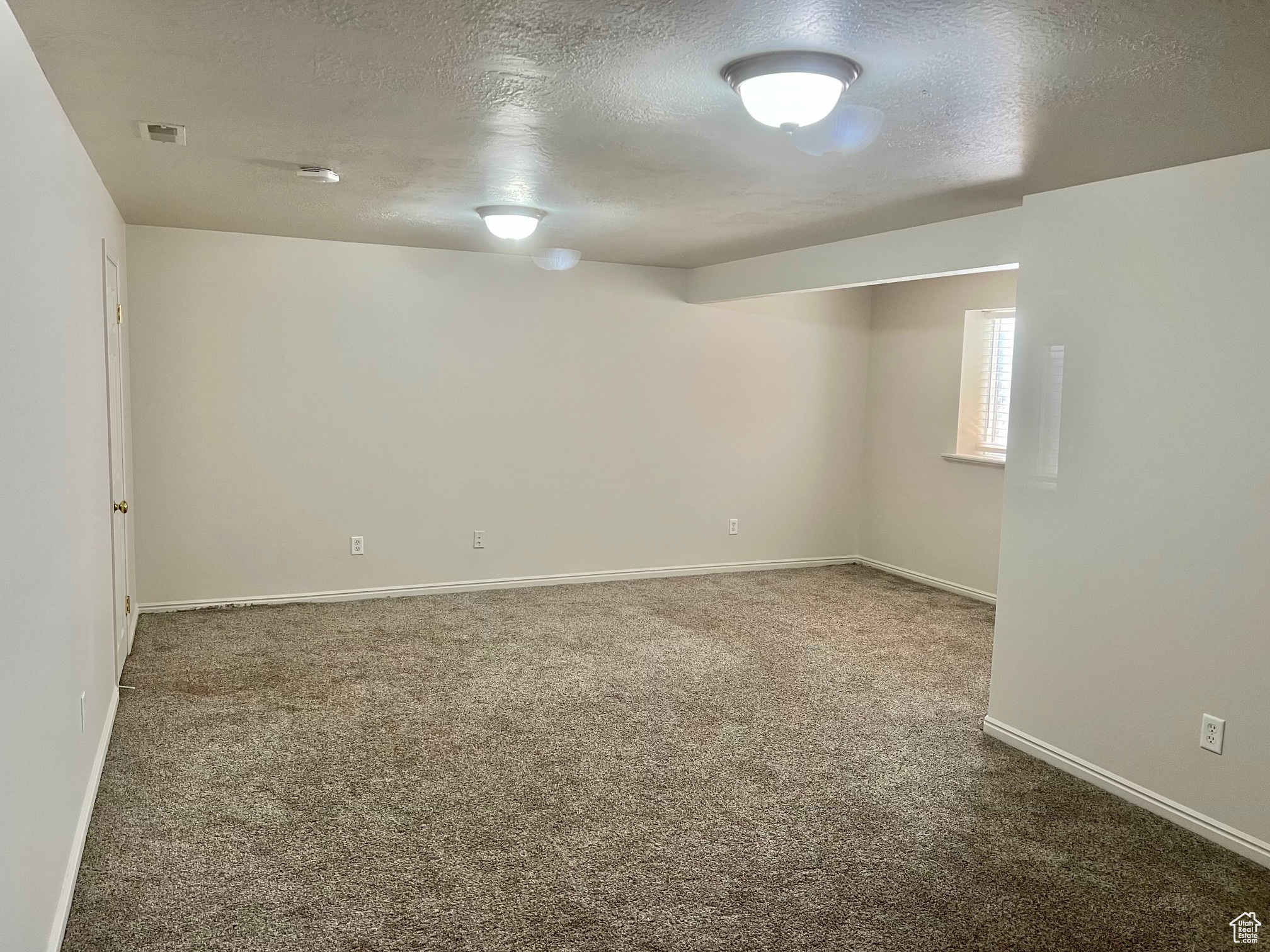 RESIDENCES AT HOLMES CREEK - Residential