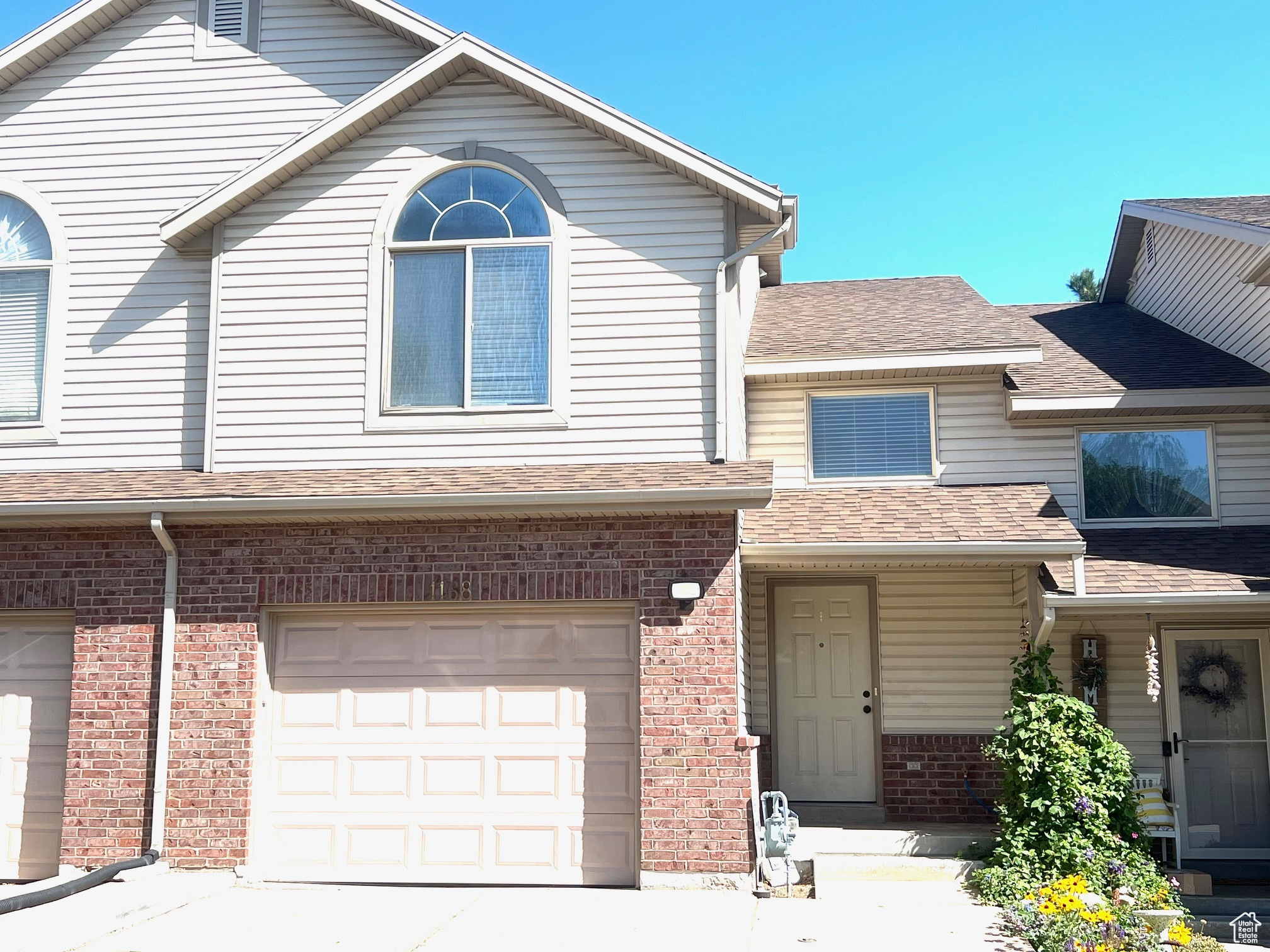 RESIDENCES AT HOLMES CREEK - Residential