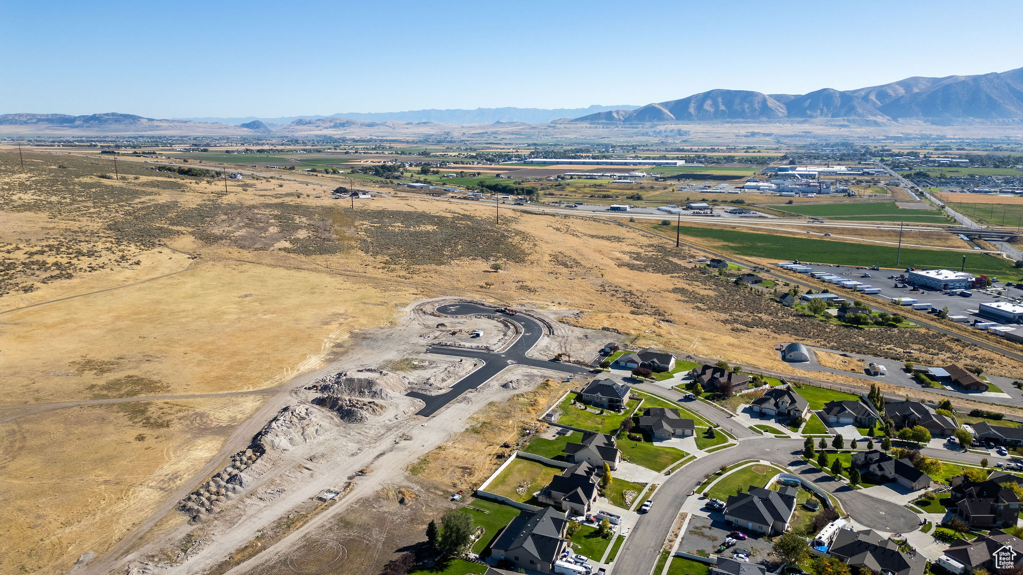 SPRING HOLLOW - Land