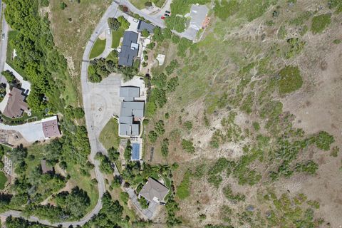 Tiny photo for 12 N QUIET MEADOW LN, Mapleton, UT 84664 (MLS # 2158422)