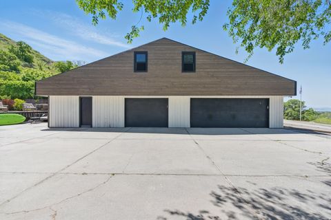 Tiny photo for 12 N QUIET MEADOW LN, Mapleton, UT 84664 (MLS # 2158422)