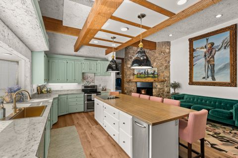 Tiny photo for 12 N QUIET MEADOW LN, Mapleton, UT 84664 (MLS # 2158422)