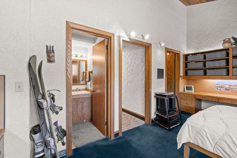 Tiny photo for 12 N QUIET MEADOW LN, Mapleton, UT 84664 (MLS # 2158422)