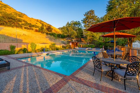 Tiny photo for 12 N QUIET MEADOW LN, Mapleton, UT 84664 (MLS # 2158422)