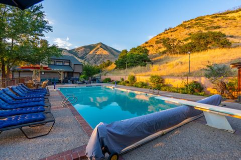 Tiny photo for 12 N QUIET MEADOW LN, Mapleton, UT 84664 (MLS # 2158422)