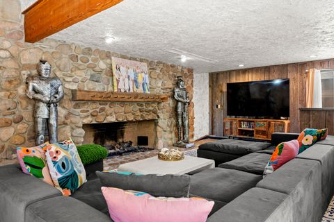 Tiny photo for 12 N QUIET MEADOW LN, Mapleton, UT 84664 (MLS # 2158422)