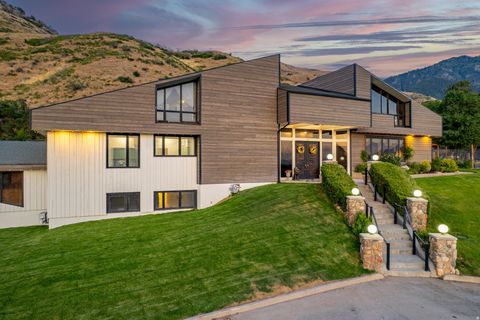 Tiny photo for 12 N QUIET MEADOW LN, Mapleton, UT 84664 (MLS # 2158422)