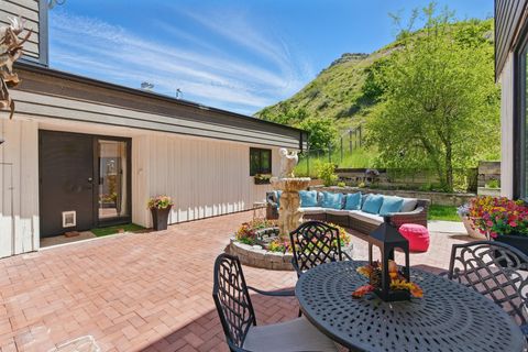Tiny photo for 12 N QUIET MEADOW LN, Mapleton, UT 84664 (MLS # 2158422)