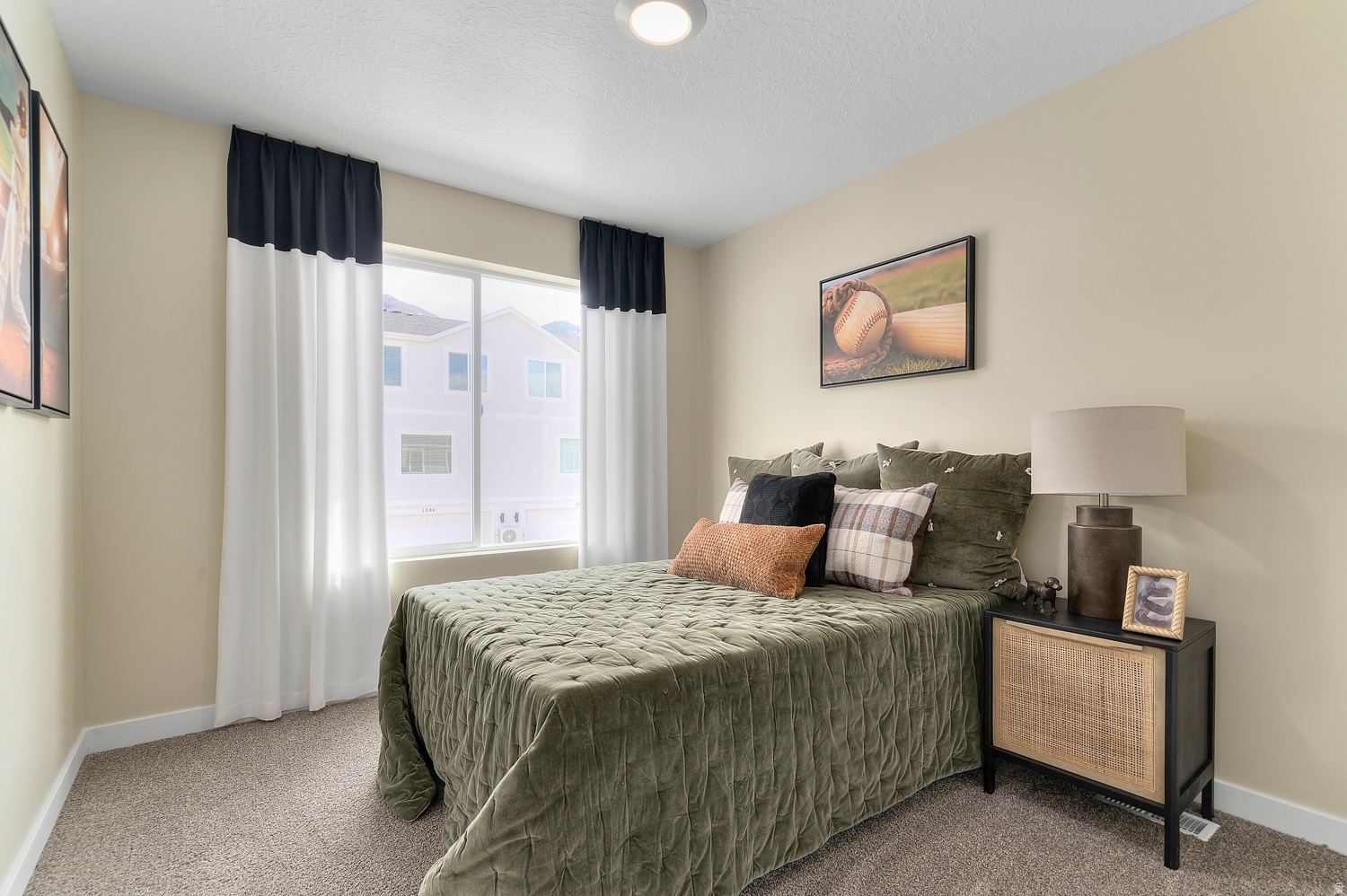 DIXON CREEK - Residential