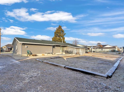 Tiny photo for 2623 S 2000 W, Syracuse, UT 84075 (MLS # 2169018)