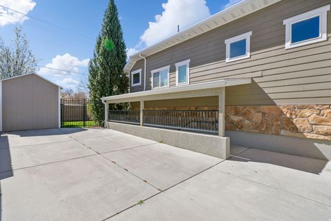 Tiny photo for 2420 E ROYAL PINE CV, Cottonwood Heights, UT 84093 (MLS # 2145600)